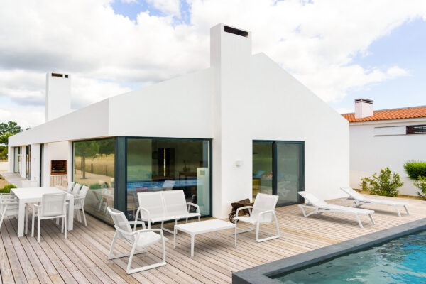 1015_pl_set_with_arms_pacific_pacific_armchair_vegas_medium_220