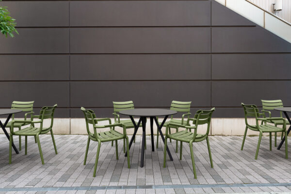 1078_paris_max_table_90
