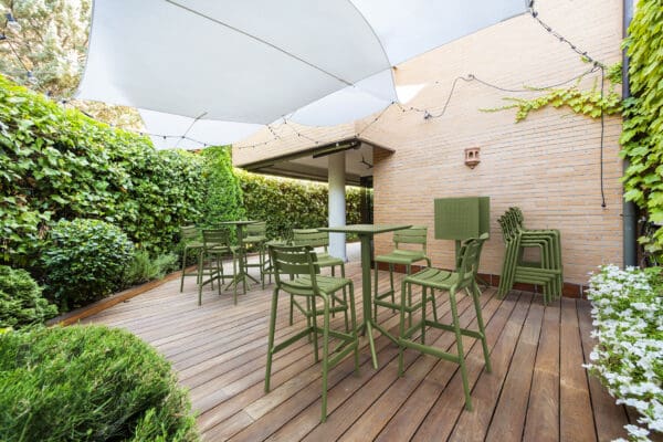 1098_helen_bar_75_sky_folding_table_bar_60