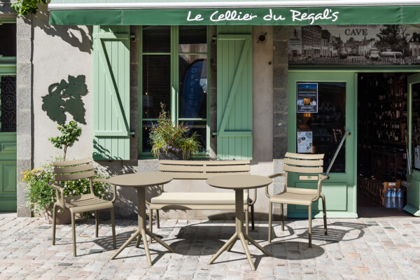 1117_paris_lounge_sofa_paris_sky_folding_table_60