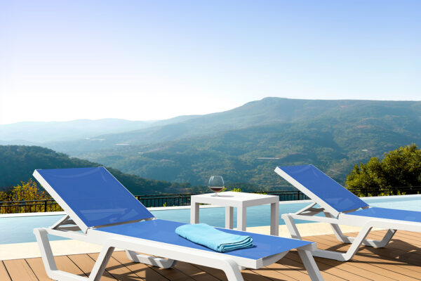 1155_rio_ocean_side_table
