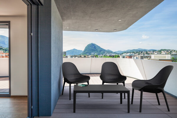618_sky_lounge_sky_lounge_table