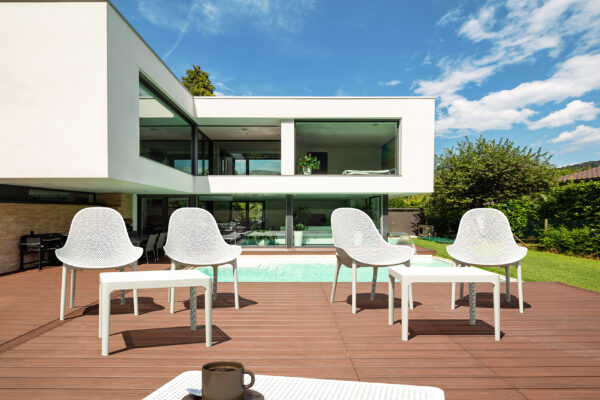 756_sky_lounge_sky_side_table