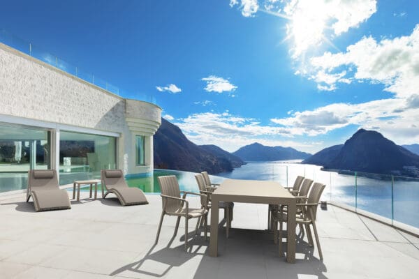 891_slim_armchair_vegas_medium_220_slim_ocean_side_table