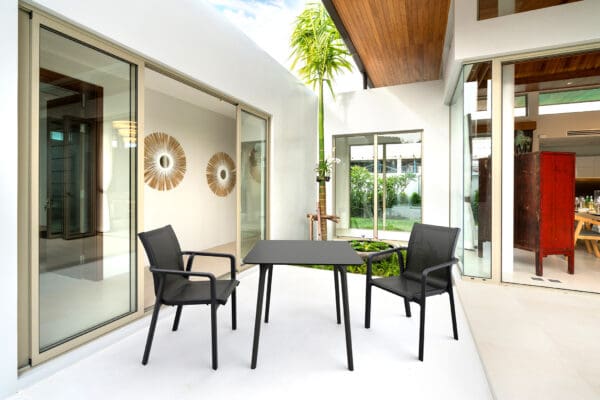 926_pacific_armchair_maya80