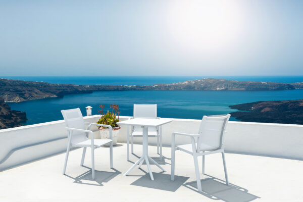 951_pacific_armchair_sky_folding_table_60